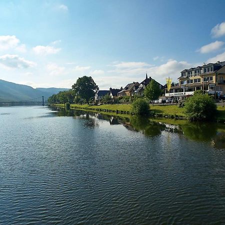 Sonnenuhr Bed & Breakfast Bernkastel-Kues Luaran gambar